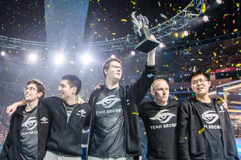 上海特锦赛圆满落幕 Secret夺冠捧杯