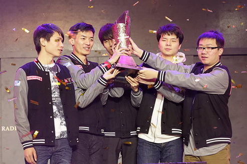 辉夜杯圆满落幕 EHOME斩获冠军